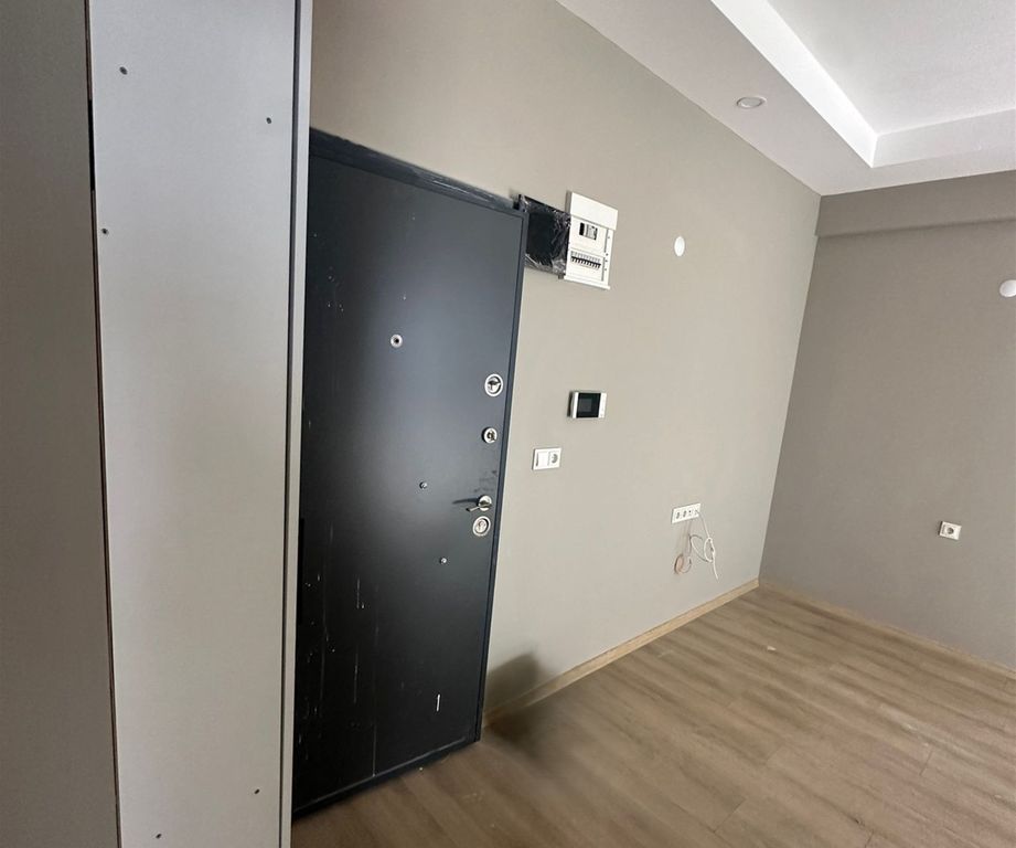 Property photo 2 of 10 Modern Apartment For Investment In Belek, Antalya For Sale - Steel Front Door Entrance