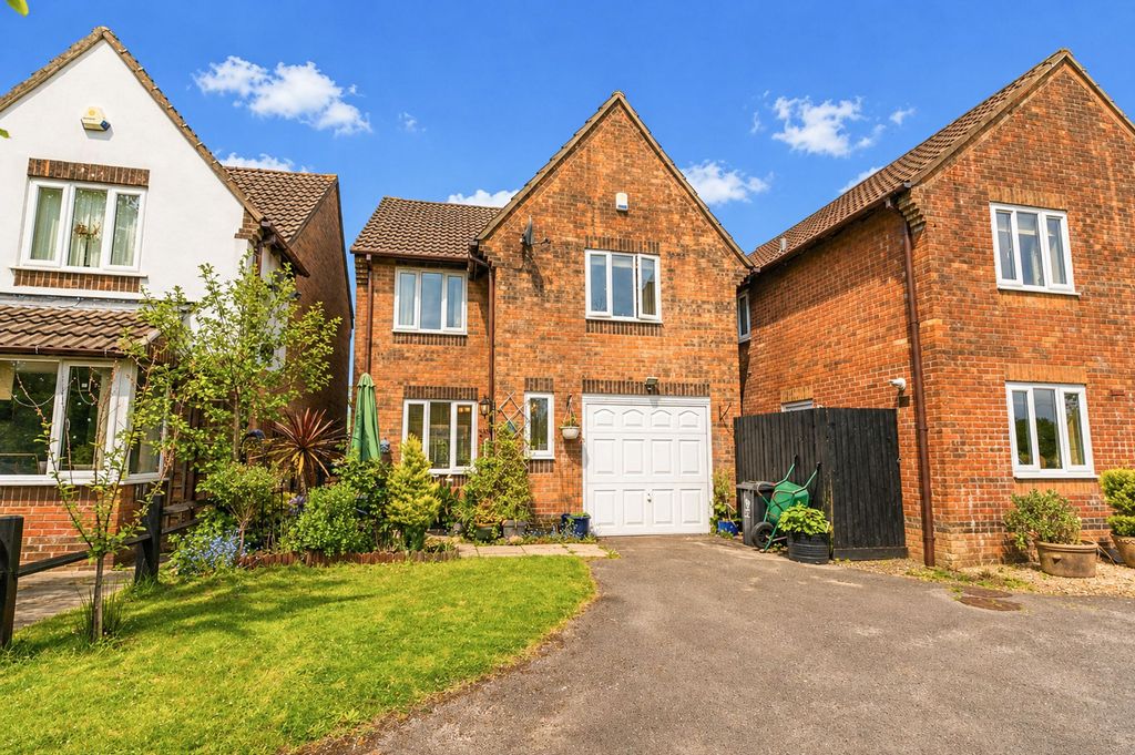 Property photo 1 of 33