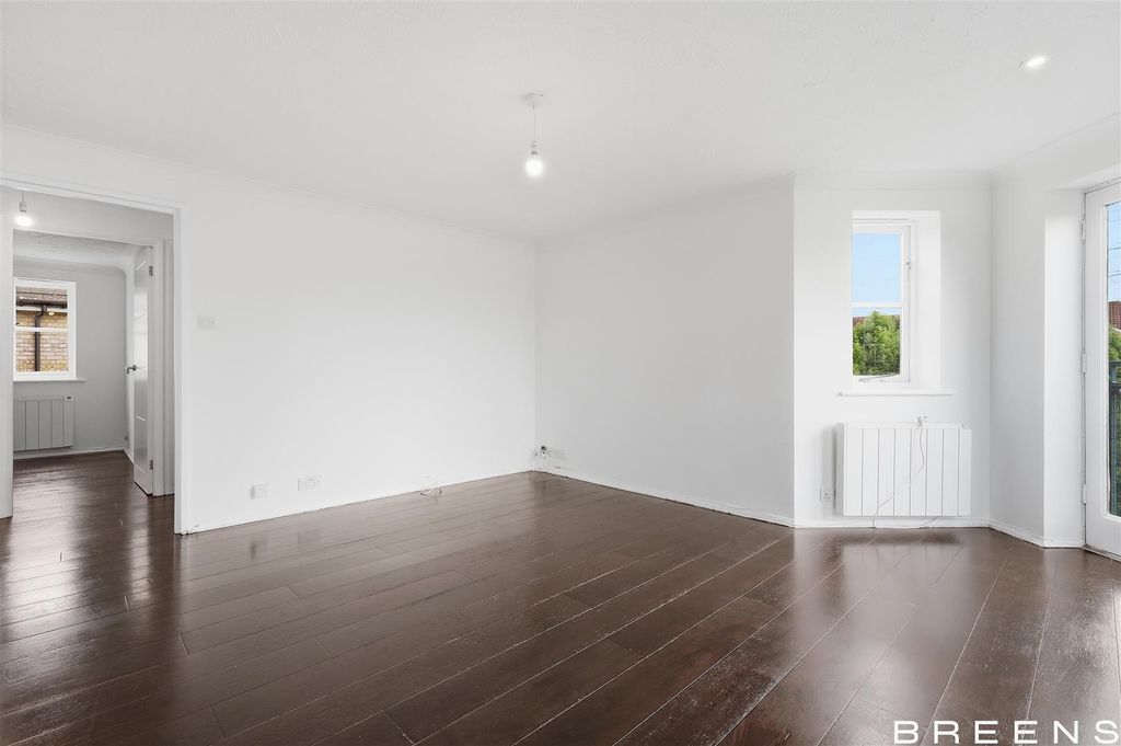 Property photo 3 of 18 16_Img_4158.Jpg