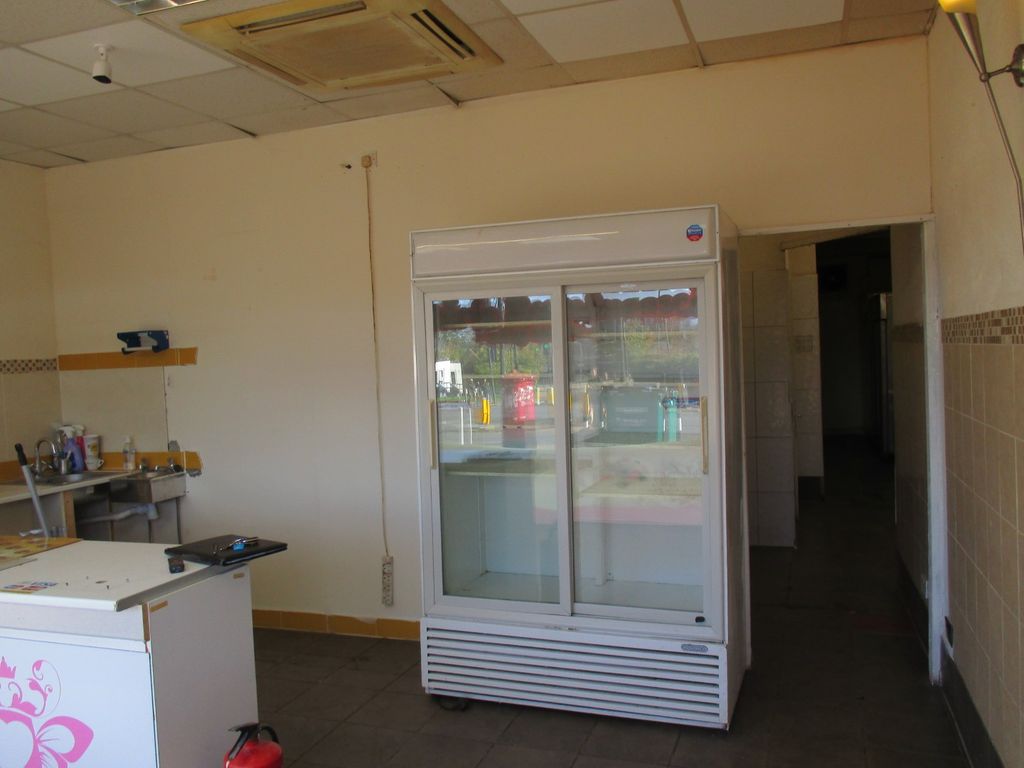 Property photo 2 of 3