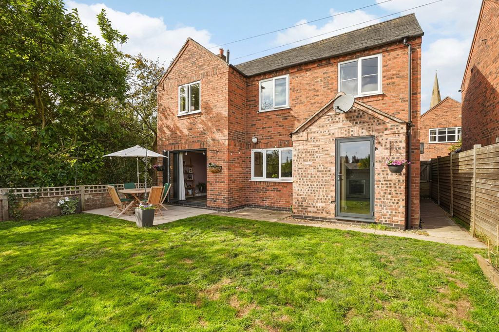 Property photo 1 of 30
