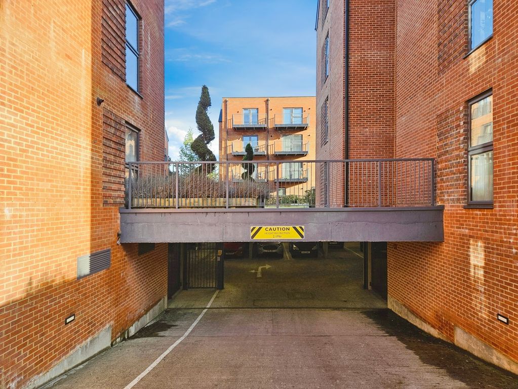 Property photo 3 of 22 Pbox-Img.Jpg