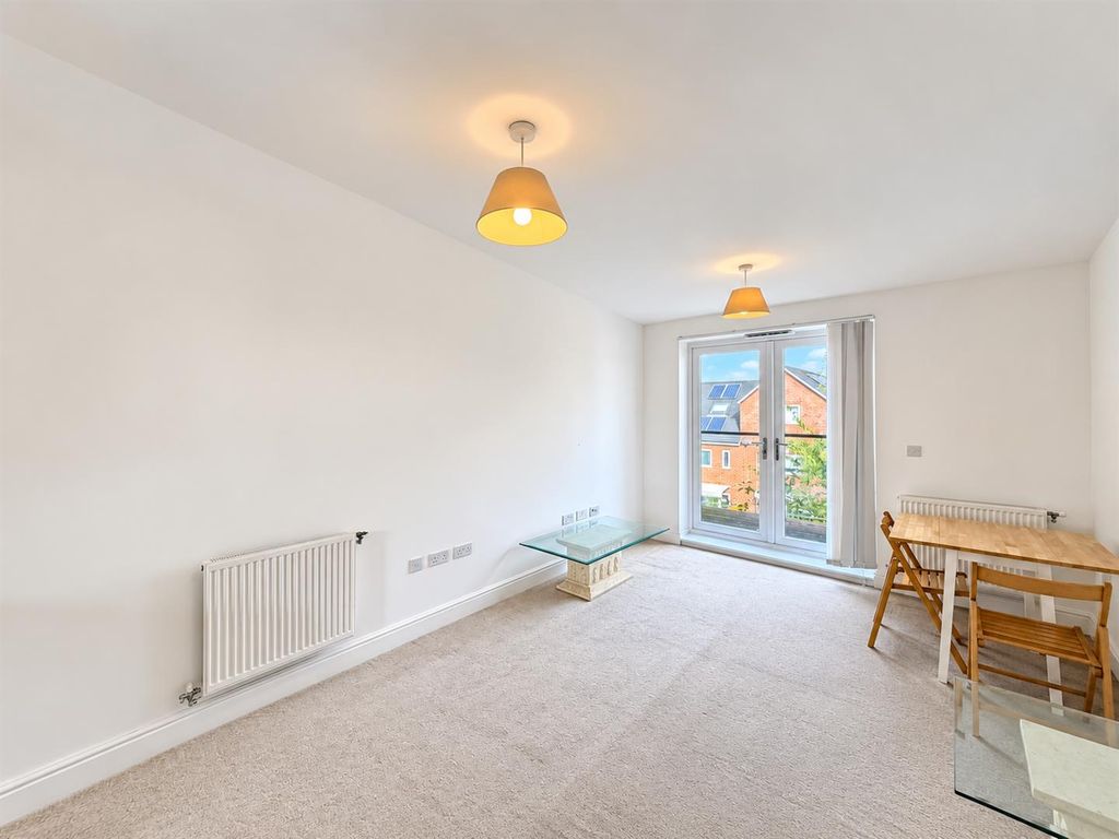 Property photo 2 of 8 Reception Room