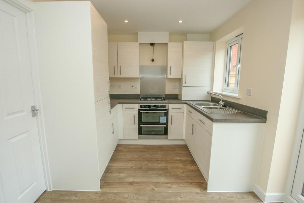 Property photo 2 of 9 Kitchen Diner