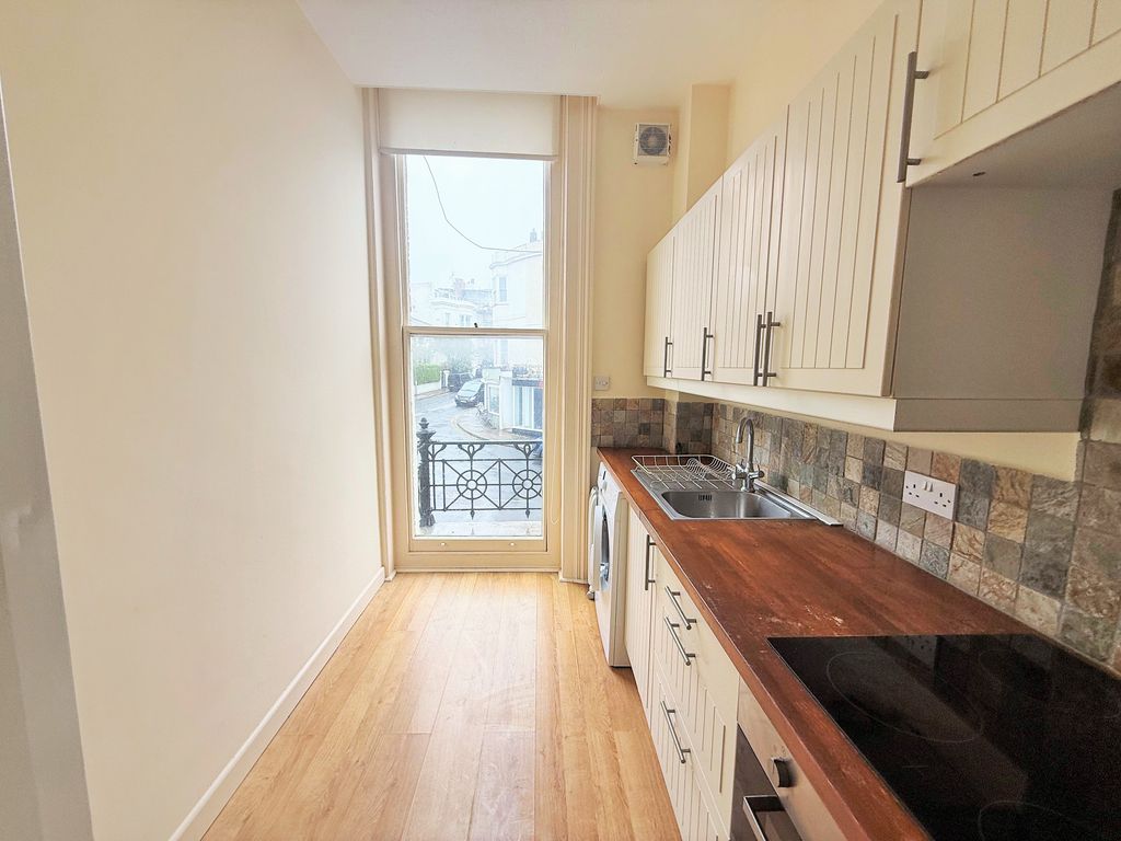 Property photo 2 of 14 Img_2289