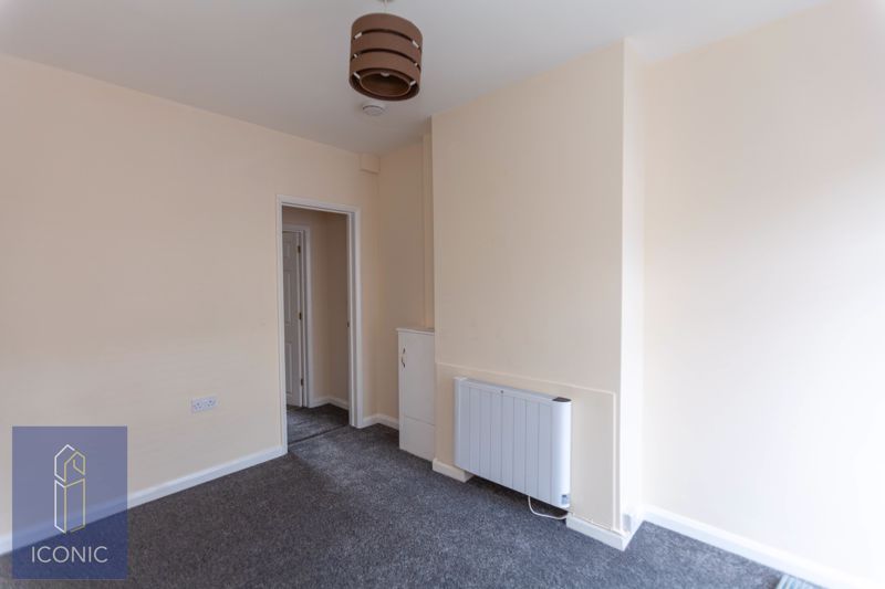 Property photo 3 of 6 Photo 6