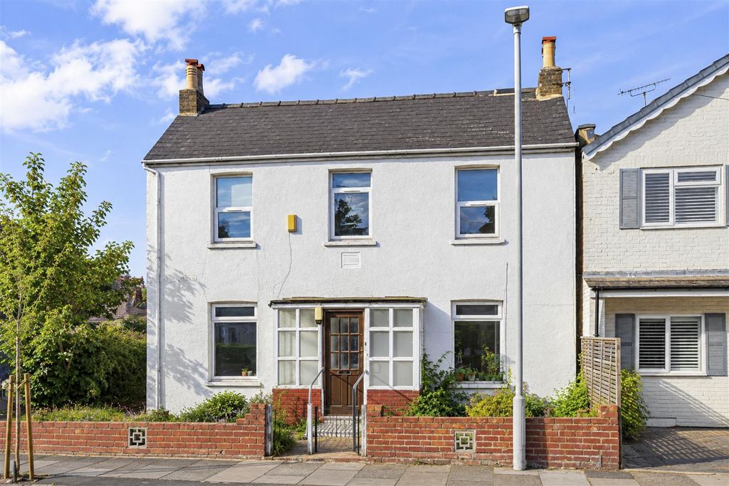 Property photo 1 of 23