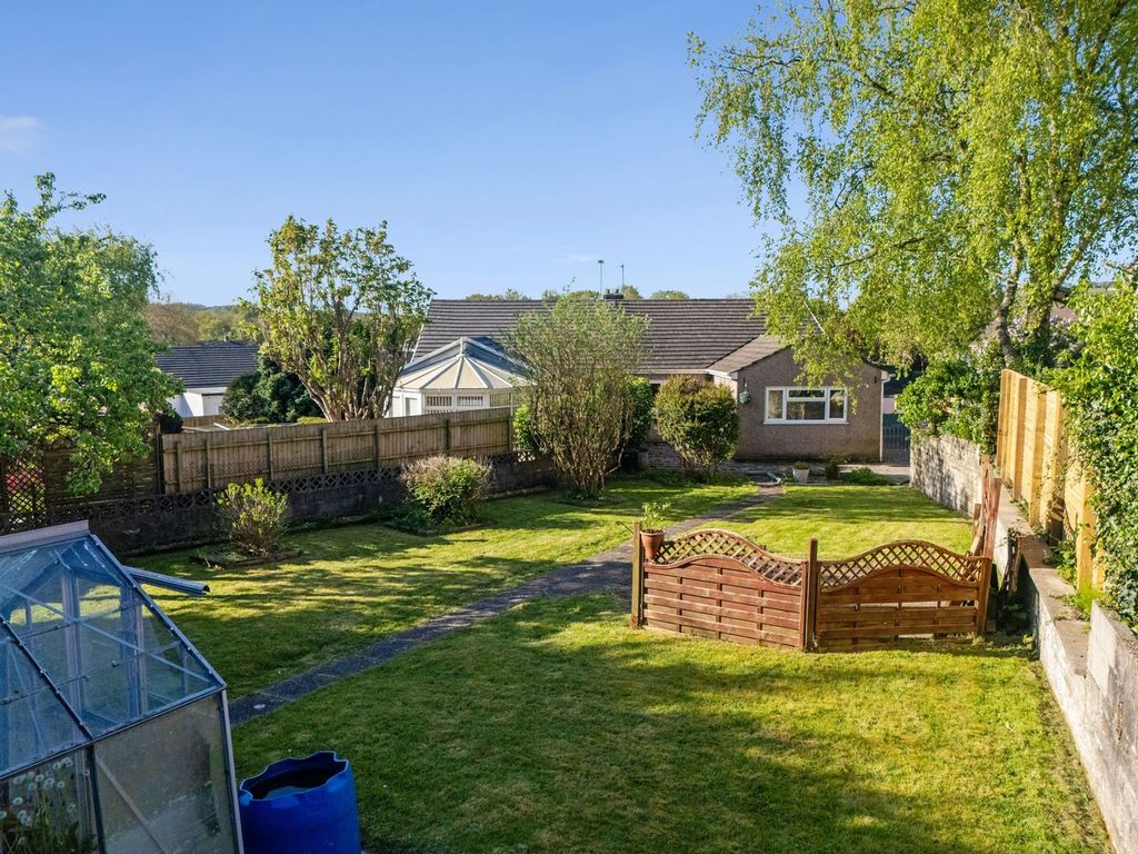 Property photo 2 of 32 Generous Garden Plot