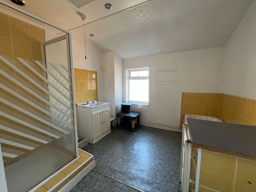 Property photo 2 of 4