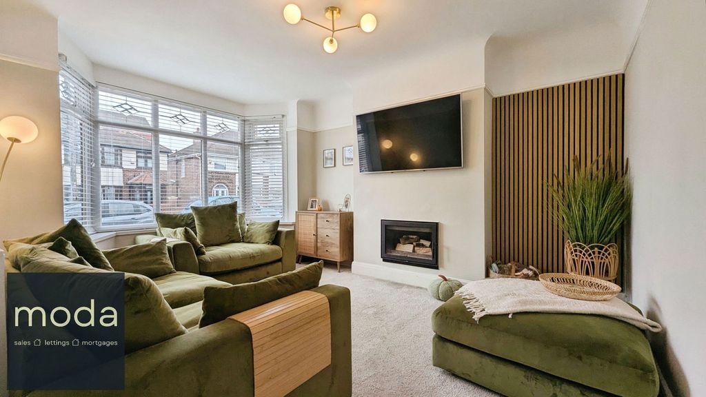 Property photo 3 of 28