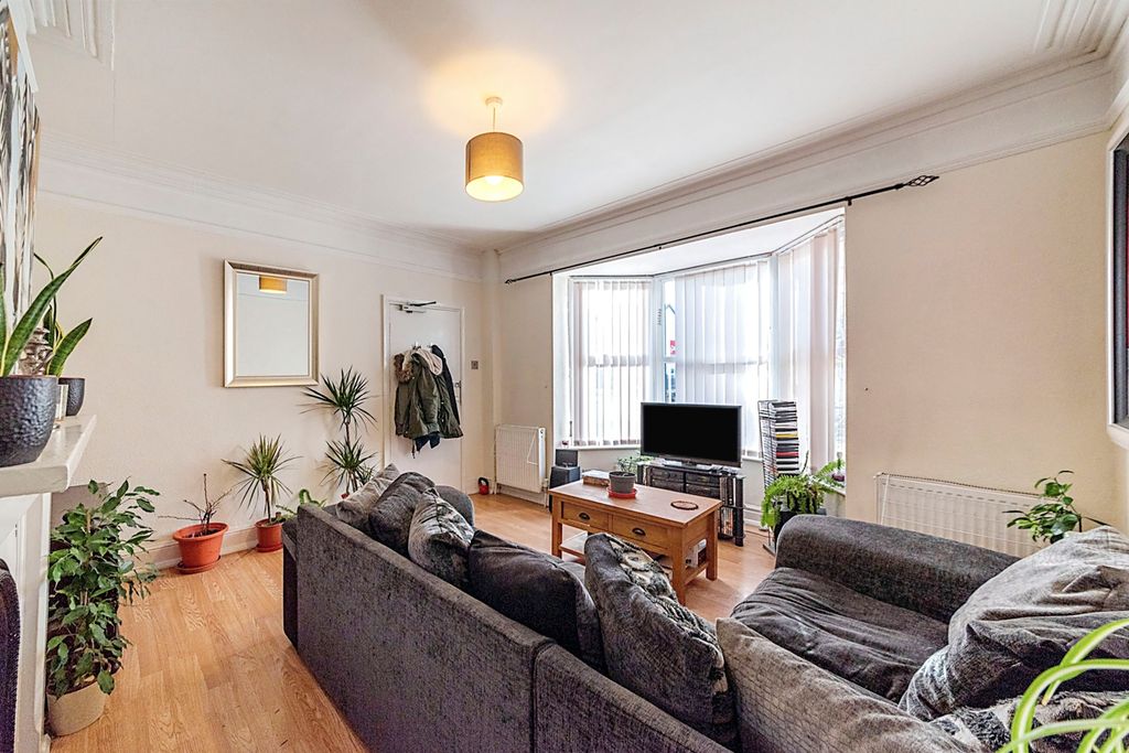 Property photo 2 of 14