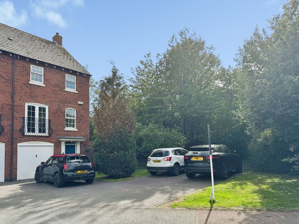 Property photo 2 of 29