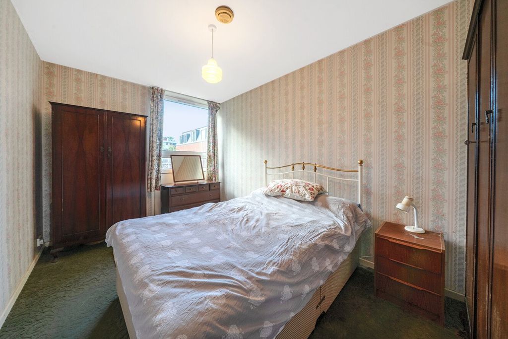 Property photo 2 of 15 Picture No. 11