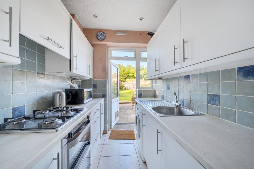 Property photo 3 of 12 1454938-7-69F23B8...