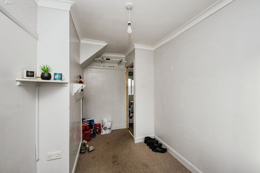 Additional image 10 of 3 bed flat for saleHeol Maes Y Cerrig, Loughor, Swansea SA4