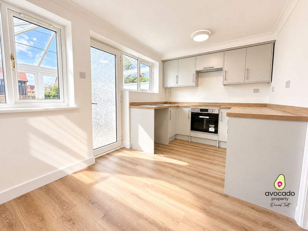 Property photo 1 of 12 5909070