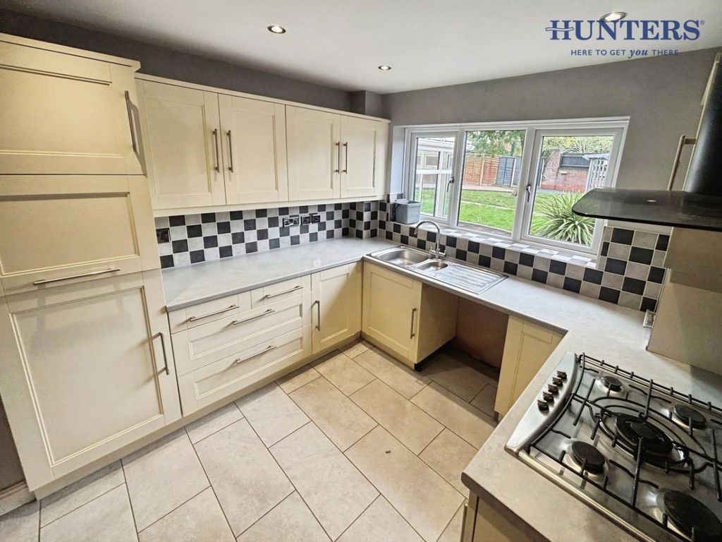 Property photo 2 of 18 Pbox-Img.Jpg