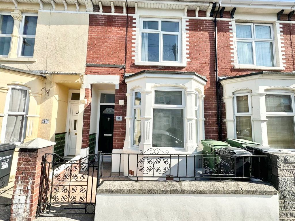 Property photo 1 of 12 Front