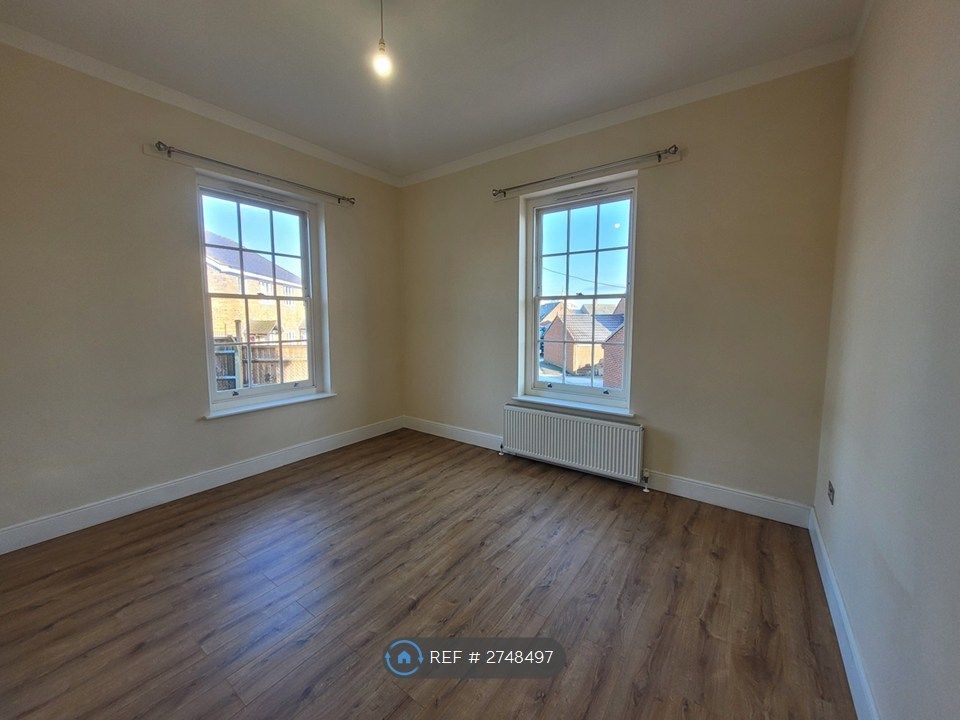 Property photo 2 of 8