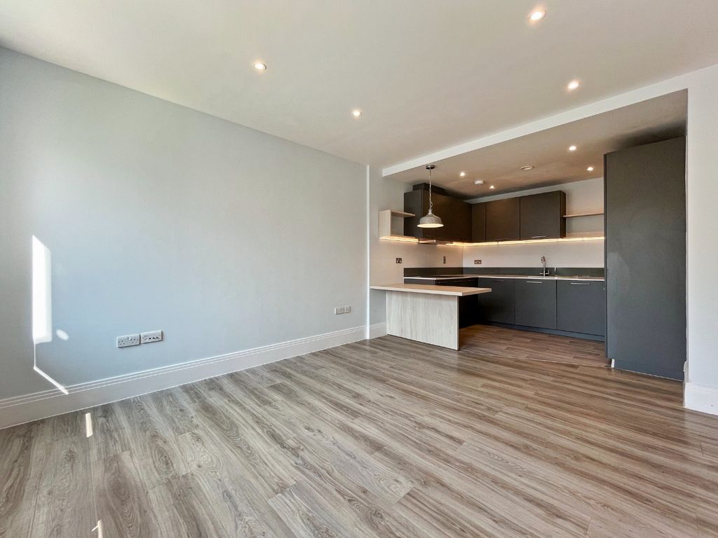 Property photo 2 of 9 4469033