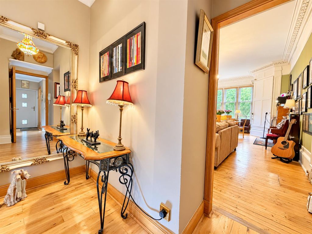 Property photo 3 of 47 Hallway