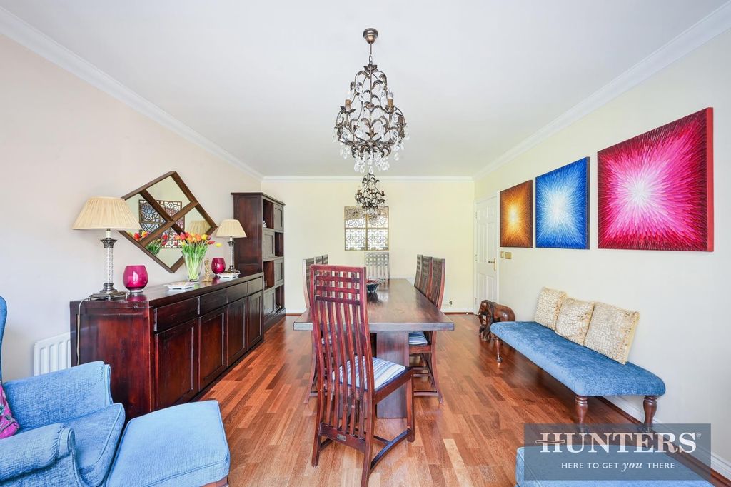 Property photo 3 of 26 Lower Green Gardens, (5).Jpg