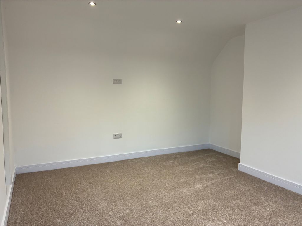 Property photo 3 of 3