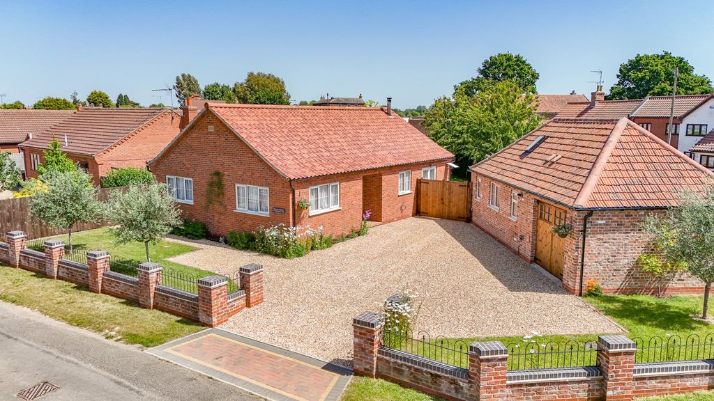 Property photo 1 of 39 5140411