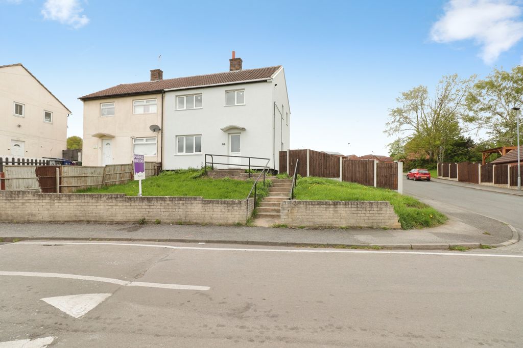 Property photo 1 of 18