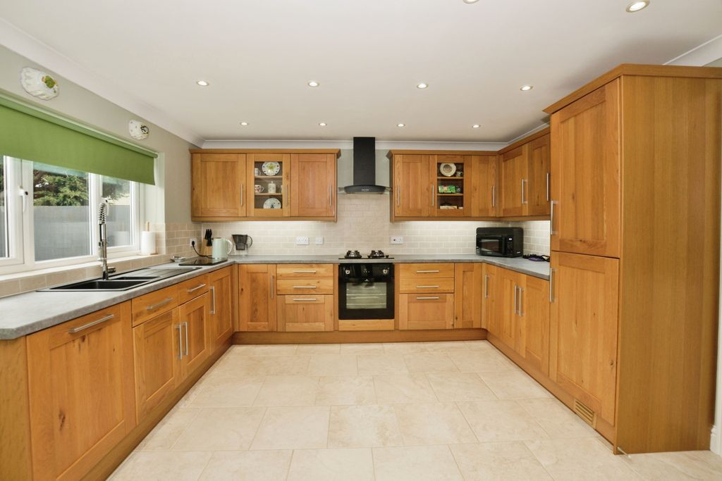 Property photo 3 of 17 Photography