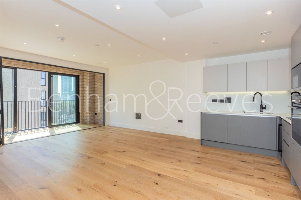 Property photo 3 of 7 Picture No. 08