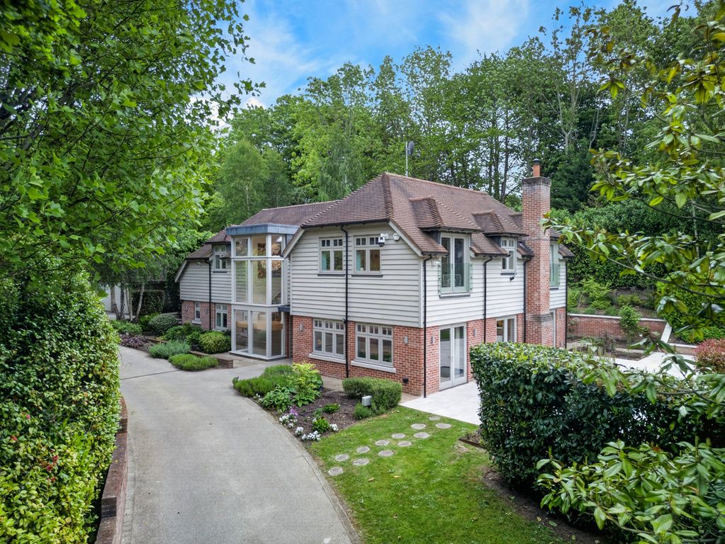Property photo 1 of 36