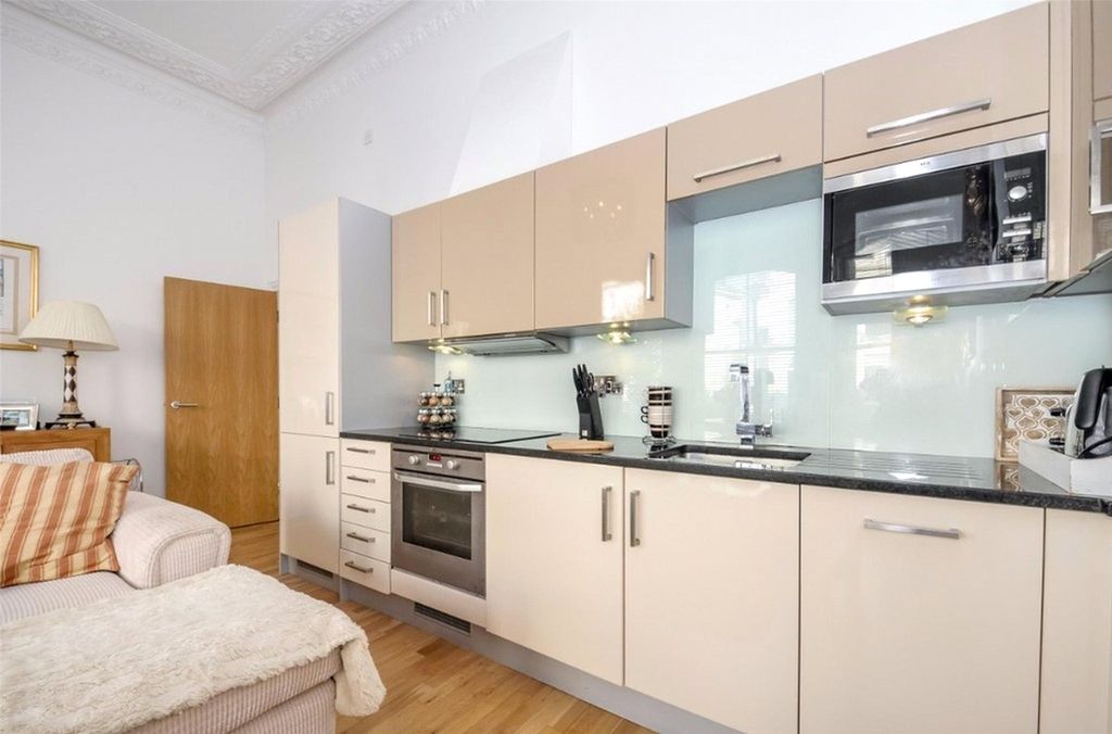 Property photo 3 of 10 Picture No. 09