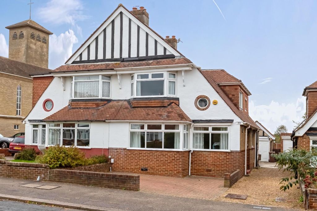 Property photo 1 of 22 Holmes Avenue_21.Jpg