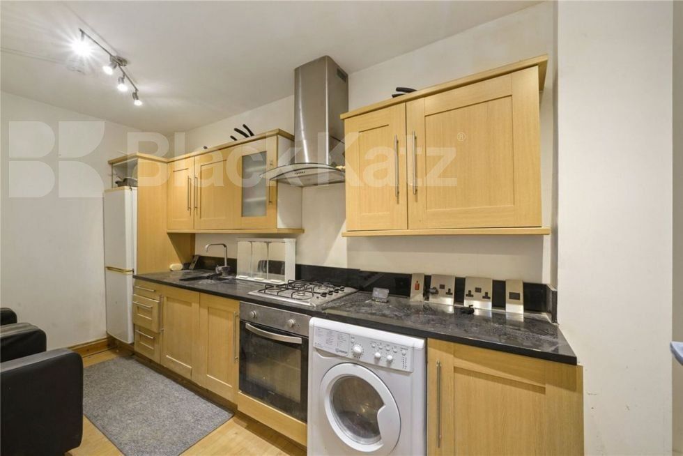 Property photo 2 of 9