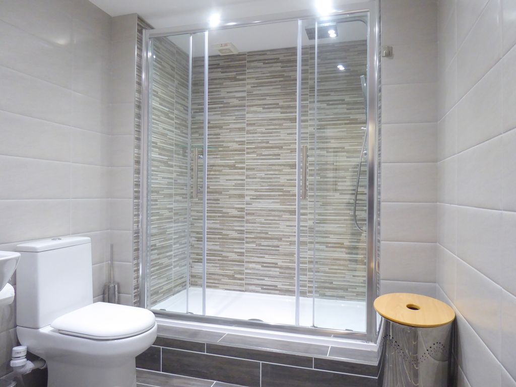 Property photo 3 of 13 Shower Room
