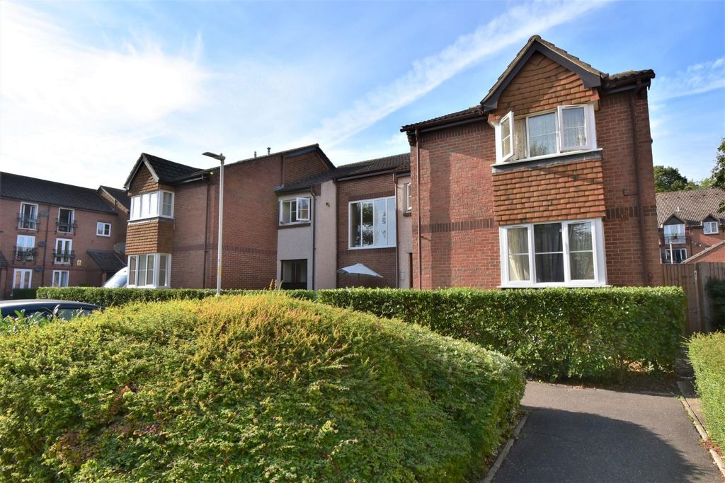 Property photo 1 of 10 External