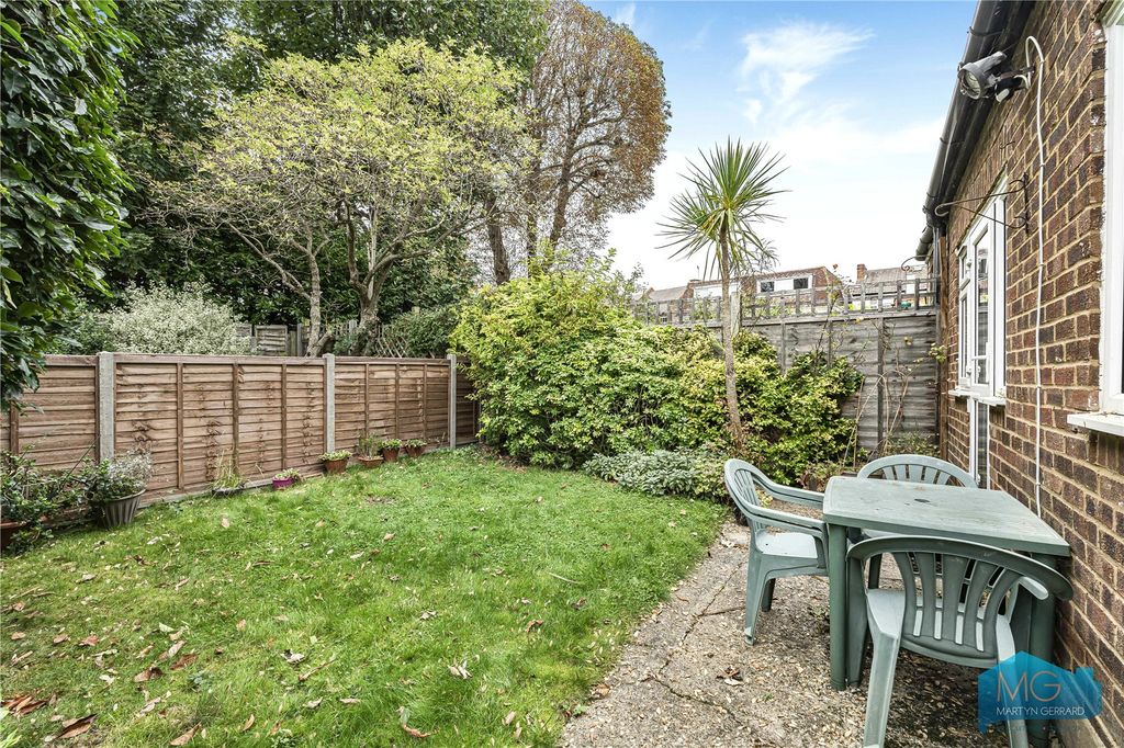 Property photo 3 of 17 Picture No. 15