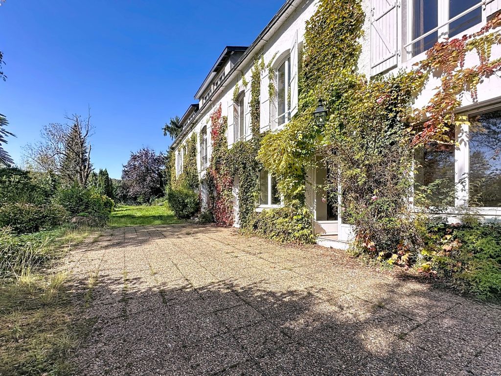 Property photo 1 of 27