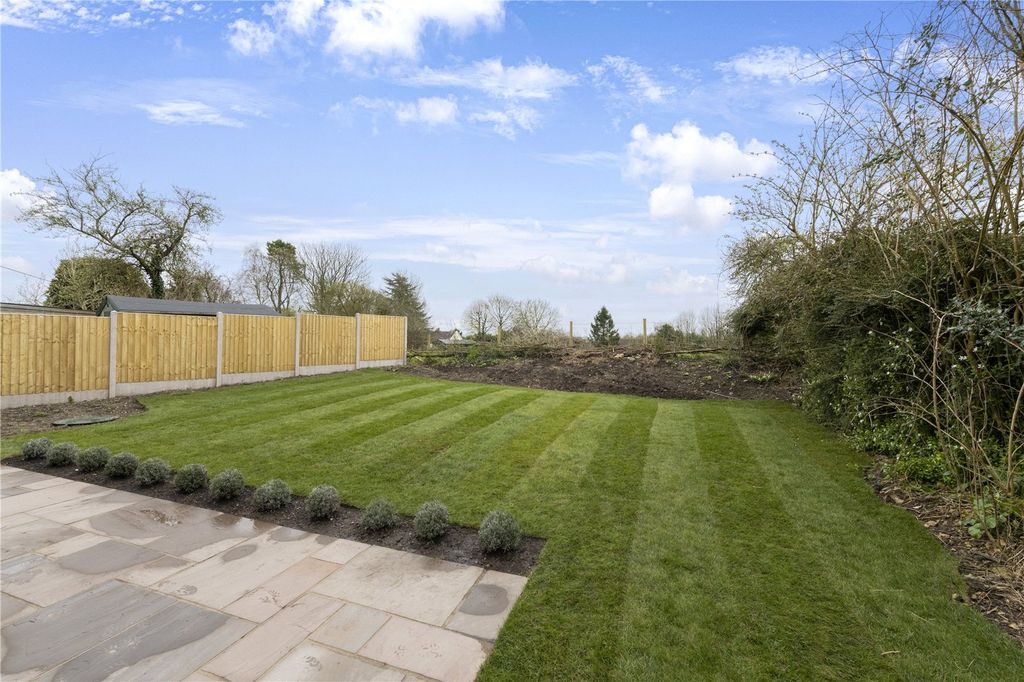 Property photo 3 of 18 Picture No. 44