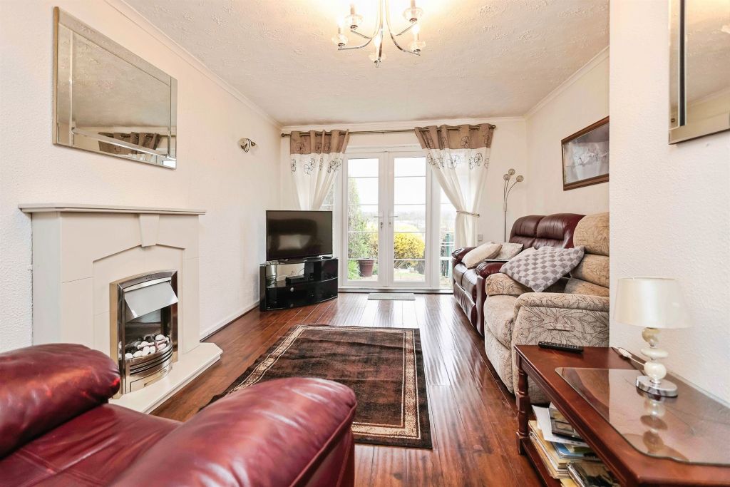 Property photo 3 of 19