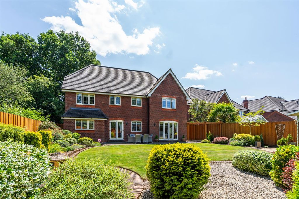 Property photo 2 of 23 4 Hinchwick Court_22.Jpg