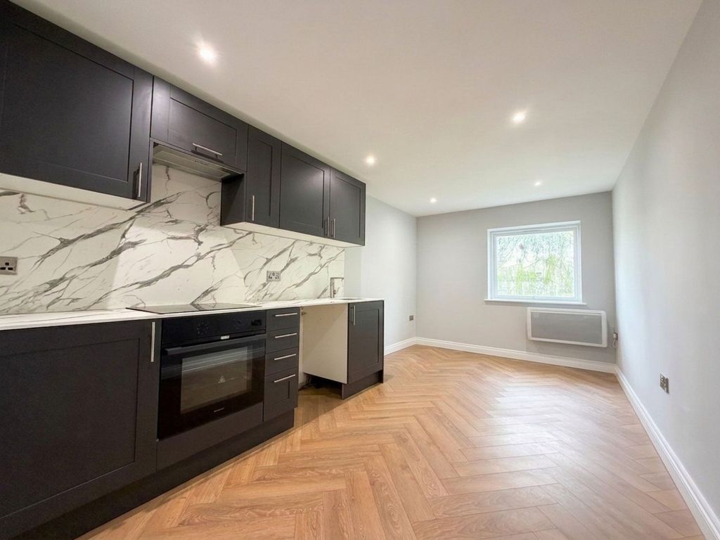 Property photo 3 of 3