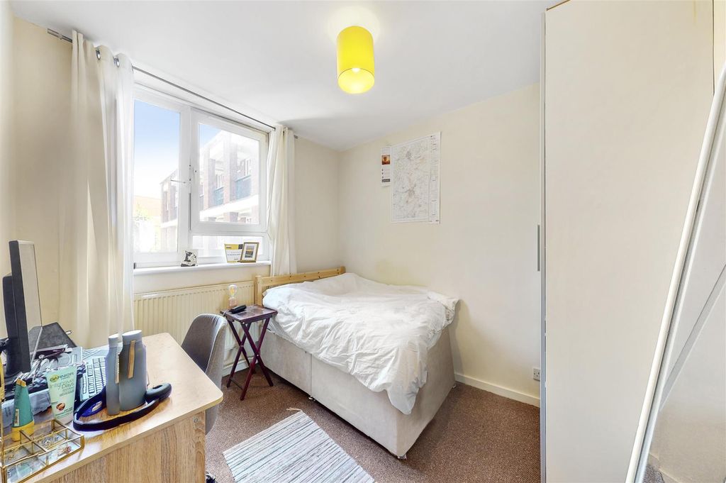 Property photo 3 of 17 Flat 20, Heathpool Court - N8Kaoy0Xj5Iu56U17Wlr.Jp