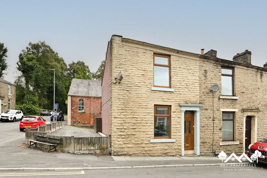 Property photo 1 of 35