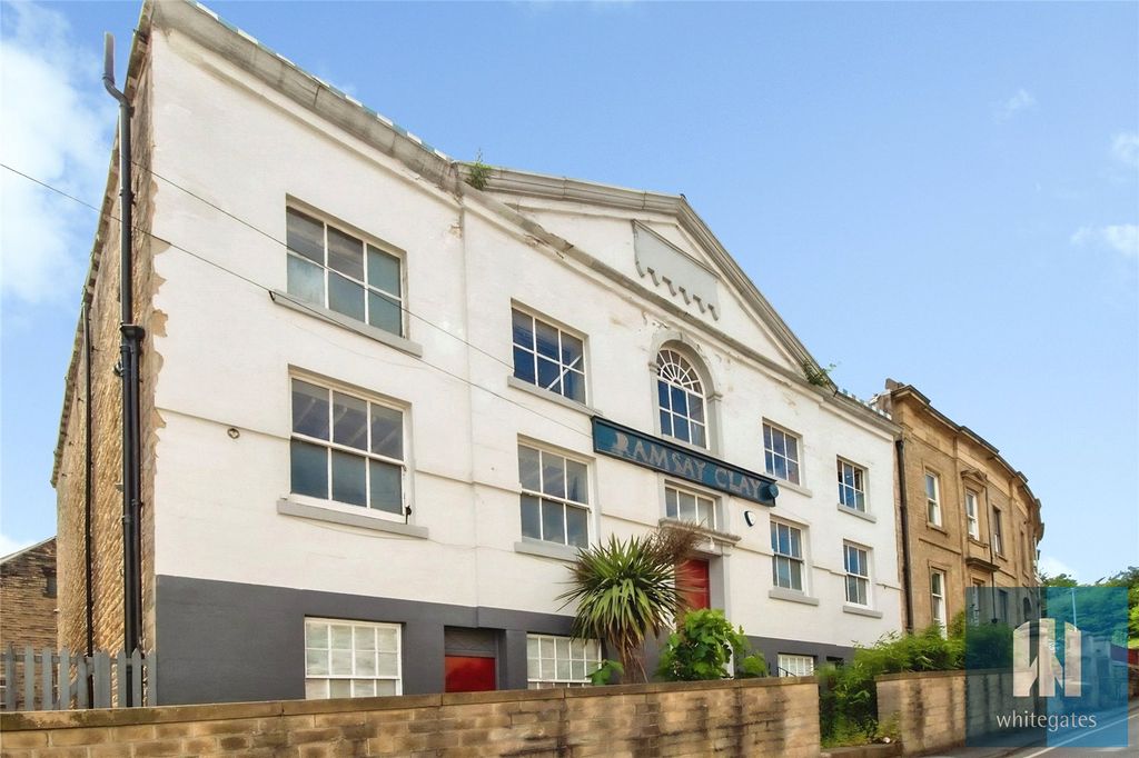 Property photo 1 of 6 Picture No. 14