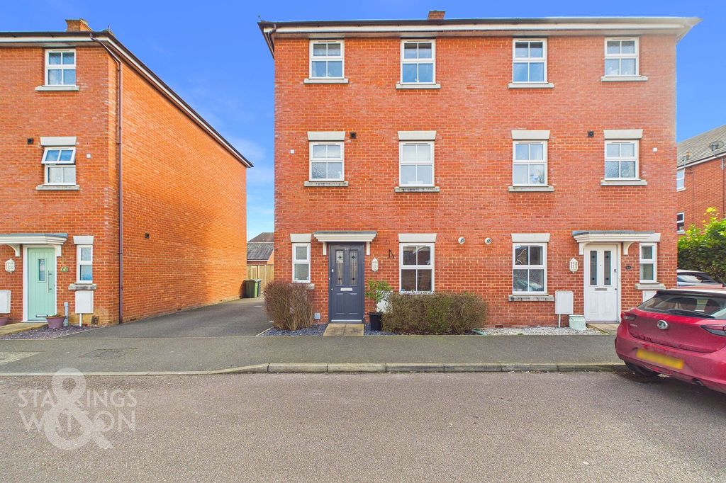 Property photo 2 of 22