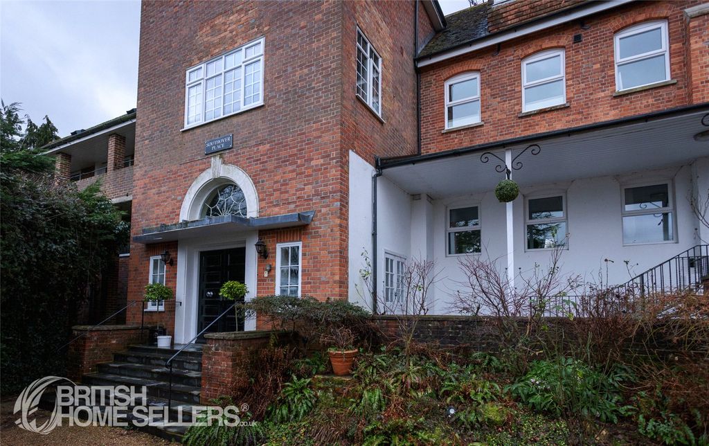 Property photo 1 of 37 Picture No. 32