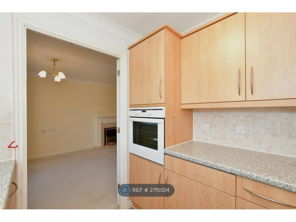 Property photo 3 of 11