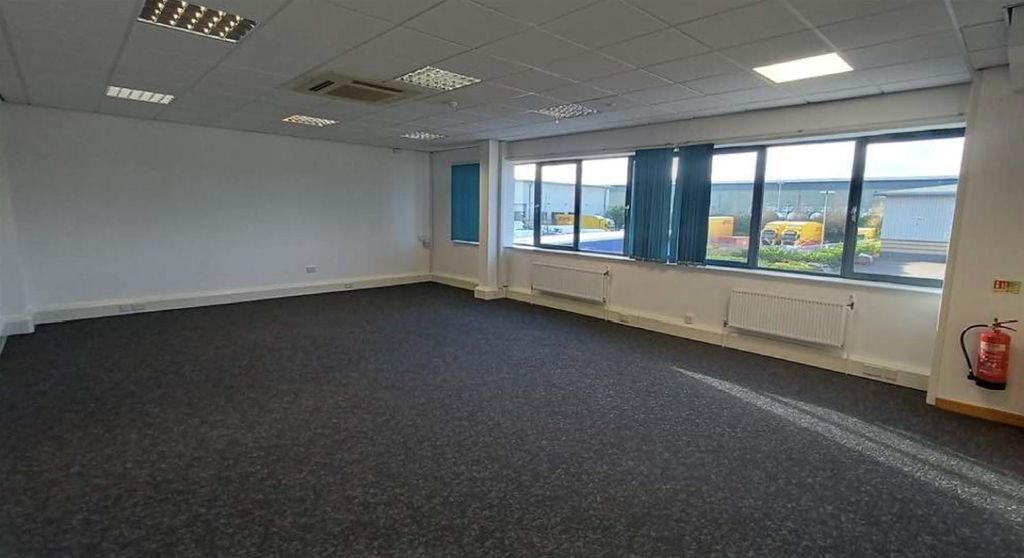 Property photo 2 of 6 D1 Zenith Industrial Estate Basildon_4.Jpg